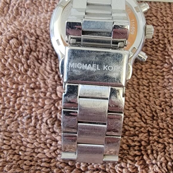 Michael Kors MK6428 Ritz Chronograph White Dial Silver Tone Ladies Wrist Watch - Picture 6 of 9